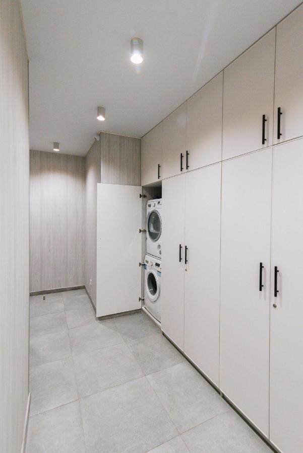 Royal Tower Luxurious Smart Residence  Kiev Extérieur photo