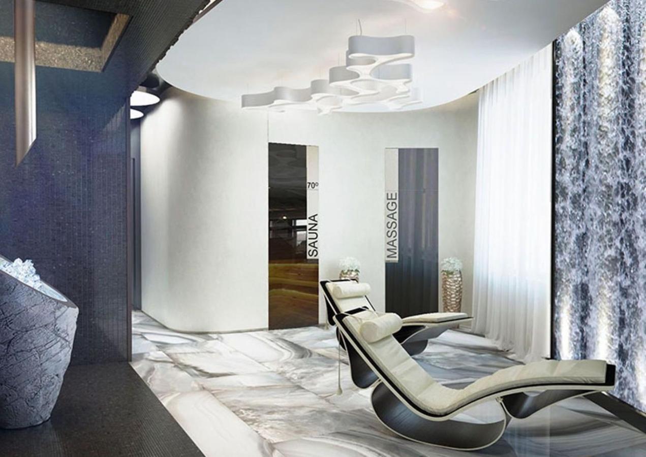 Royal Tower Luxurious Smart Residence  Kiev Extérieur photo